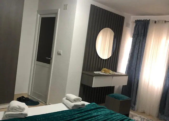 Dejani Casa de hóspedes 3*